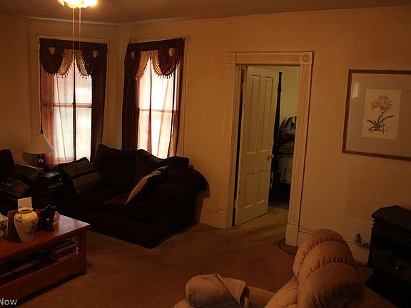 3rd image of 1517 E 80th Pl