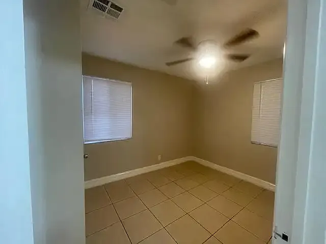 400 Metcalf Ct — Photo 13