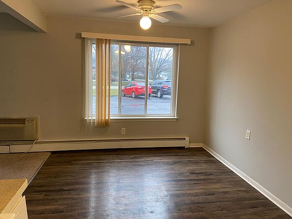2nd image of 5870 Ponderosa Dr APT 3