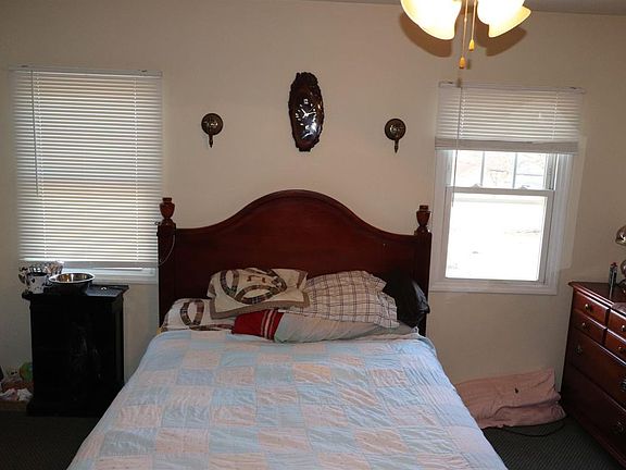 5th image of 1826 Sherman Ave