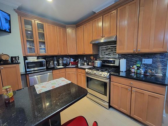 5th image of 71-73 Parker Rd