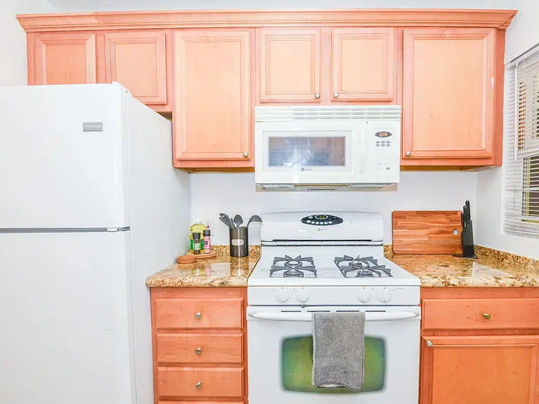 401 S Rodeo Dr #D3 — Photo 12