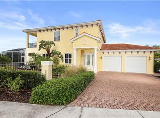 200 Fairway Dr, Venice, FL 34285