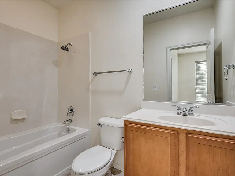 4225 McKinney Ave #11 — Photo 18