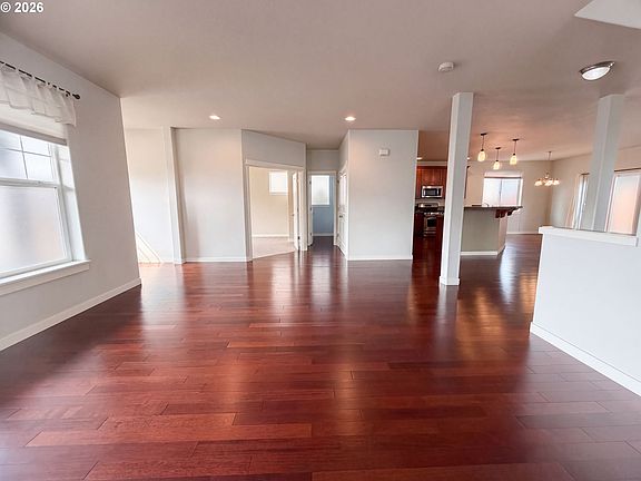 2nd image of 13049 SE Meadehill Ave
