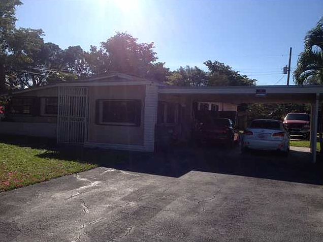1st image of 880 NE 128th St