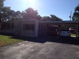 880 NE 128th St, North Miami, FL 33161