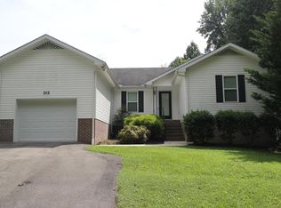 1801 Forrest Rd, Cookeville, TN 38501