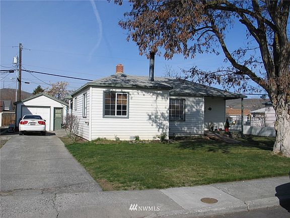 5th image of 117 NE E Street