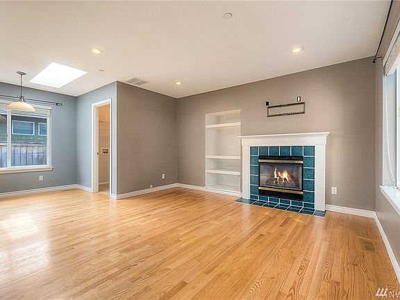 4th image of 1725 Palisade Blvd