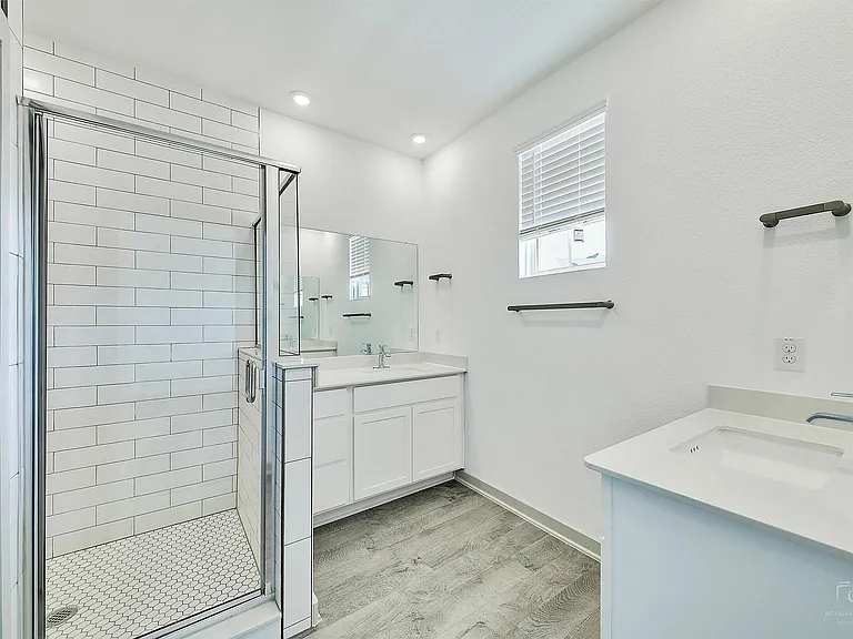 563 Eiseley Dr — Photo 18