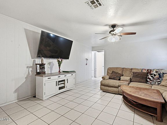 5th image of 4832 W Earll Drive