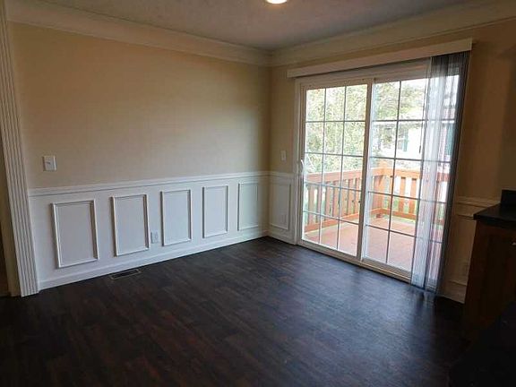 2nd image of 2103 Ewing Dr