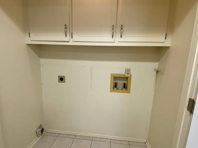 9038 Hillside Dr — Photo 21