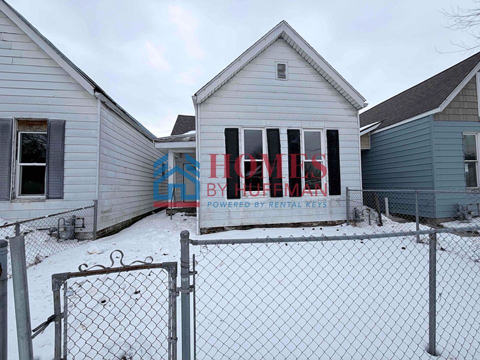 1st image of 1304 Oakley St