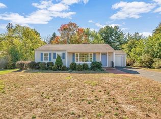 4 Jewell Ln, Wilbraham, MA 01095