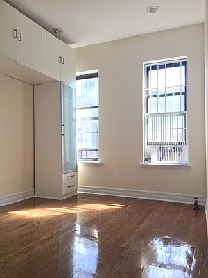 Rented by Bedford Realty USA Corp | media 10