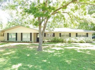 3918 Raguet St, Nacogdoches, TX 75965