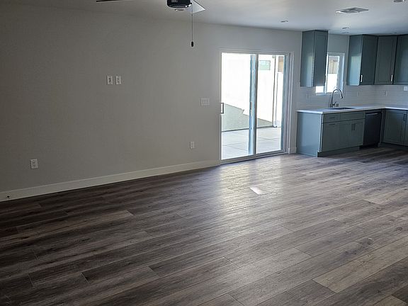 5th image of 11204 Sylvan St