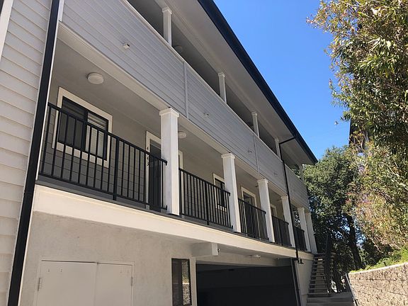 Townhouse style