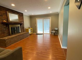 10300 Saint Rene Rd, Jeffersontown, KY 40299