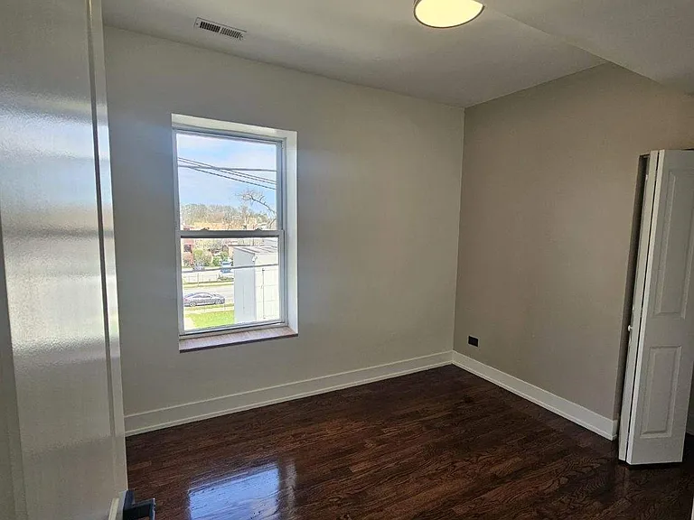 6915 S Peoria St — Photo 5
