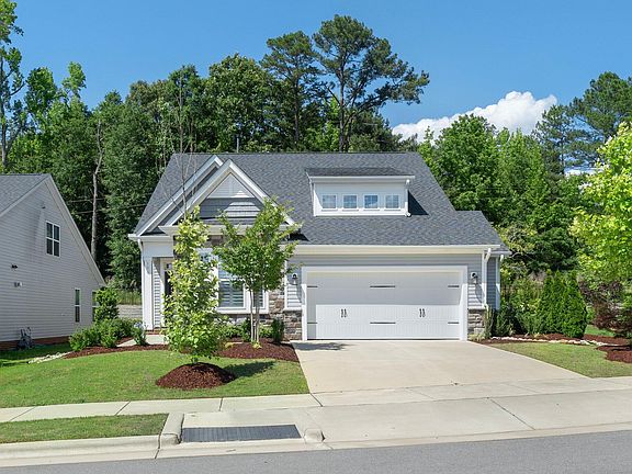 3rd image of 130 Durie Way