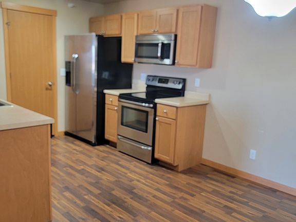 2 1624 20th Ave NW 24