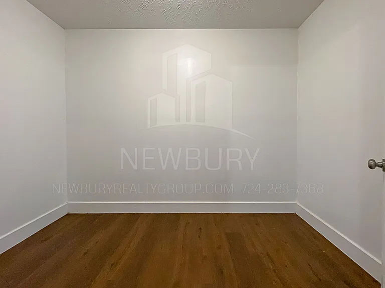 113-155 Banksville Pl — Photo 6