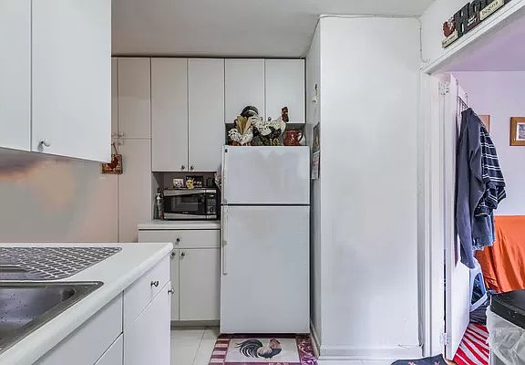 3rd image of 83-40 Austin St APT 4R