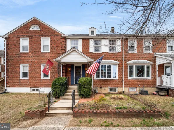 647 Saude Ave, Essington, PA 19029