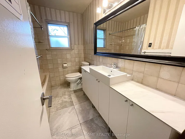 9740 Keele St — Photo 24