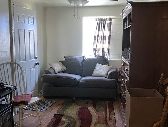 5th image of 3835 Stewart Ave