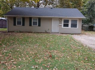 1704 Burnetta St, Champaign, IL 61821