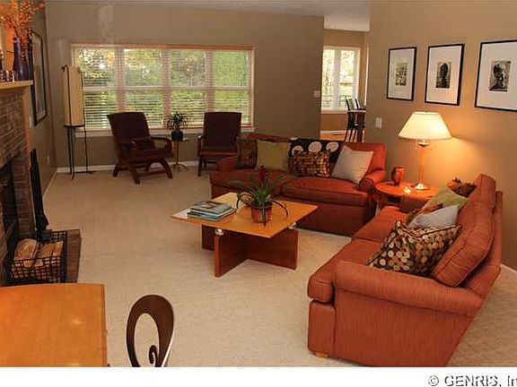 3rd image of 11 Oakshire Way