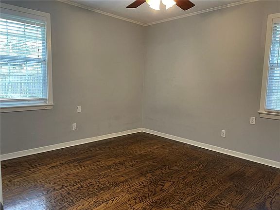 4th image of 221 Saint George Ave