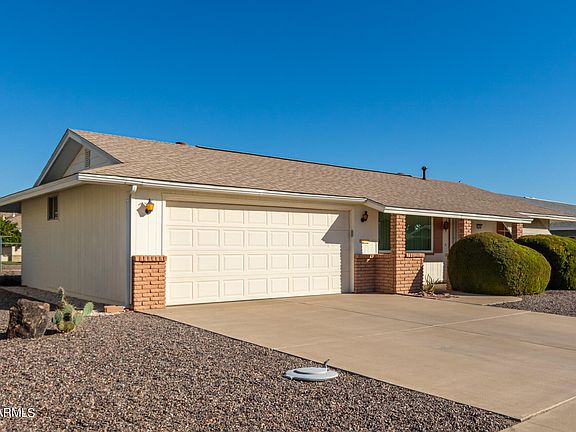 3rd image of 11034 W CINNEBAR Avenue