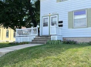 N89W16329 Cleveland Ave, Menomonee Falls, WI 53051