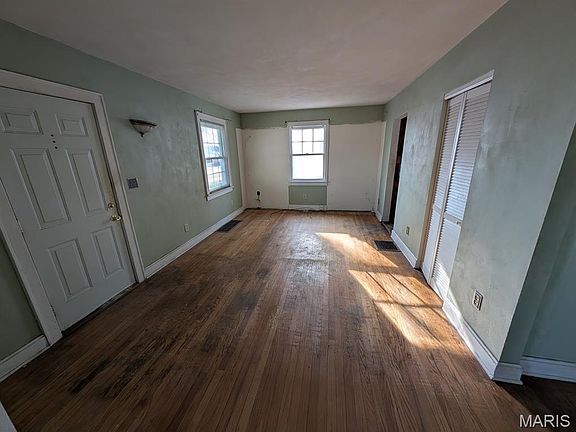 5th image of 523 Lincoln Ave
