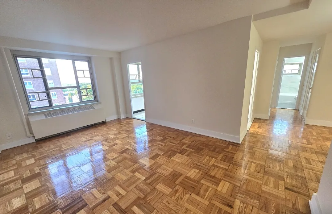 1 bed, 835 sqft, $2,215 — Photo 1