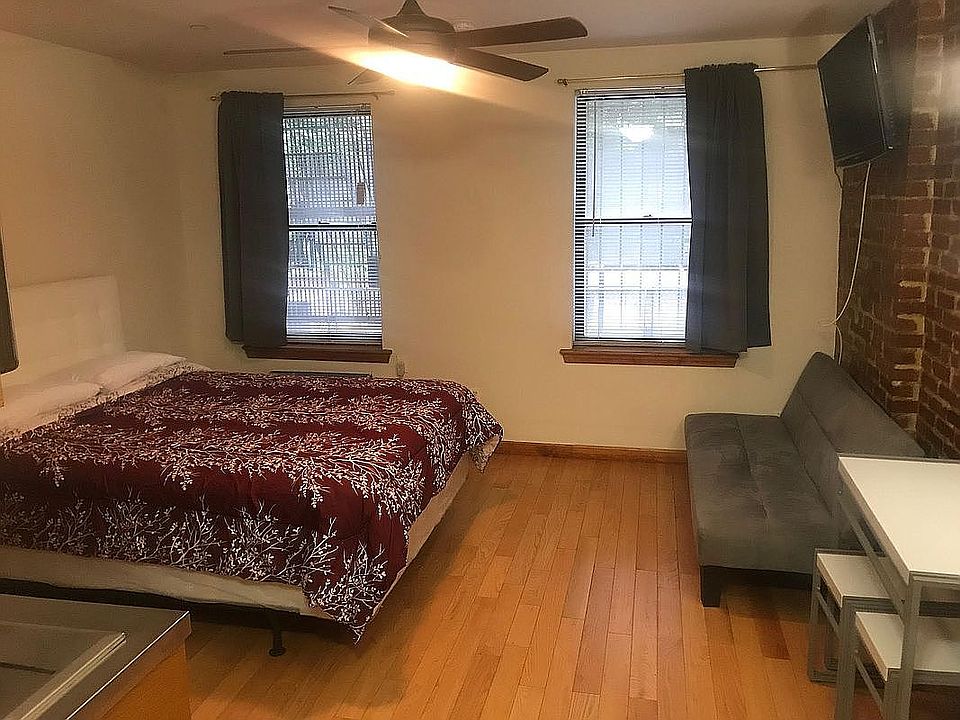 1st image of 140 E 31st St #18