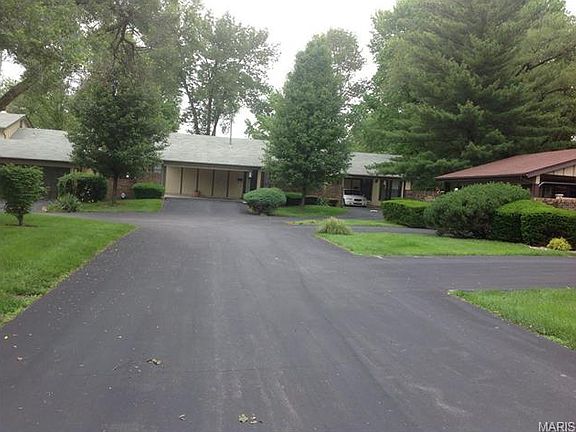 2nd image of 11058 Thousand Oaks Dr