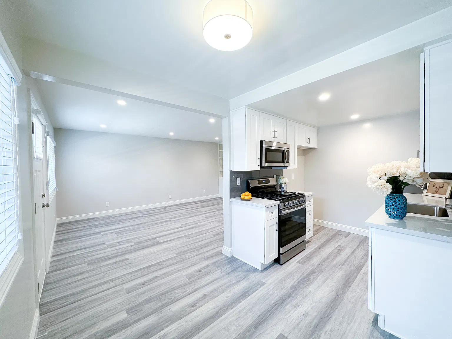 916 S Marguerita Ave — Photo 4