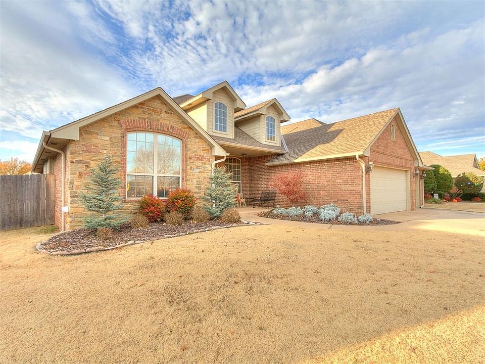 1st image of 2612 Bishops Dr