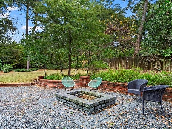 4th image of 213 Mount Vernon Dr