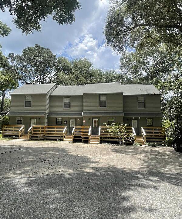 2nd image of 5475 Sombra Del Lago Dr