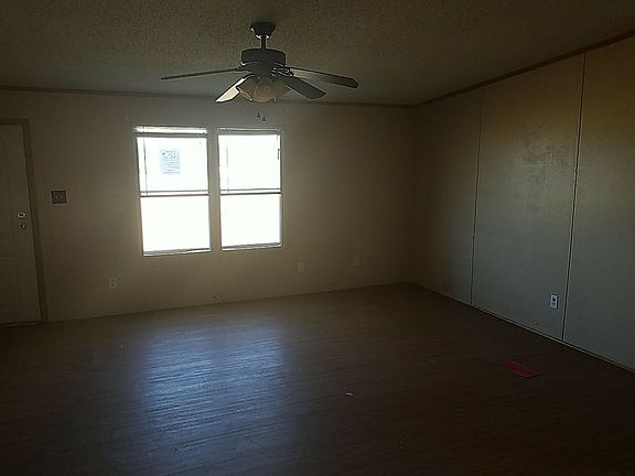 5th image of 102 NE 124th St