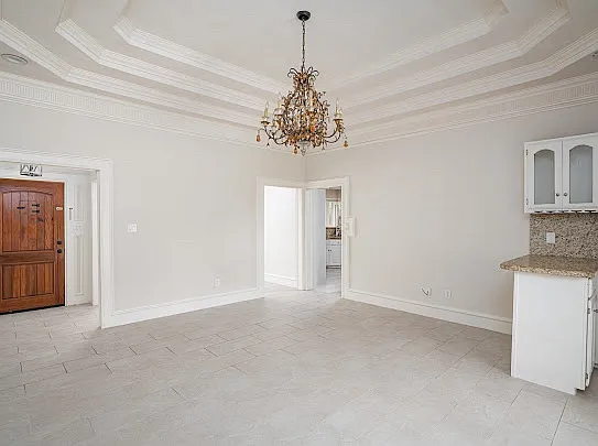 119 E Gardenia Ave — Photo 9