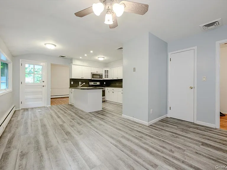 5 Avdon Ln — Photo 6