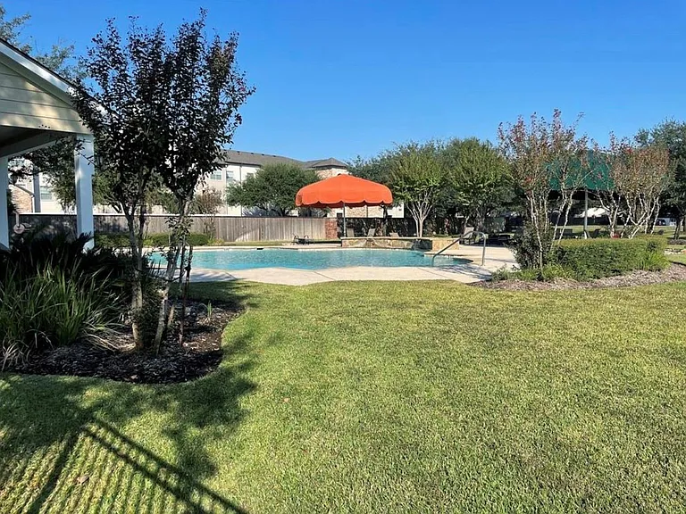 8318 Greys Ln — Photo 19